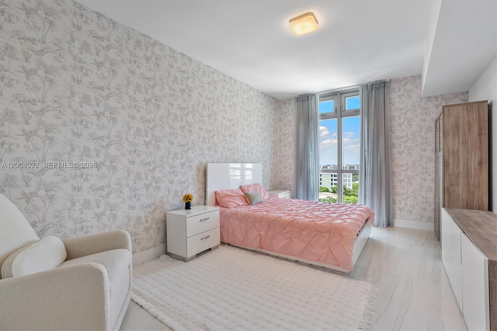 17301 Biscayne Blvd # 1010