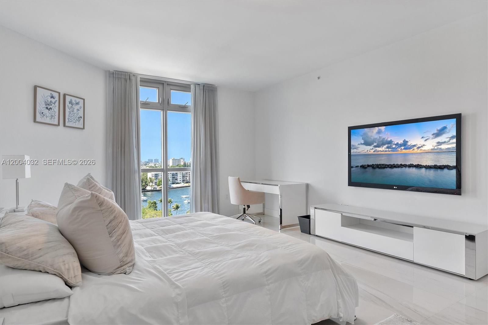 17301 Biscayne Blvd # 1010