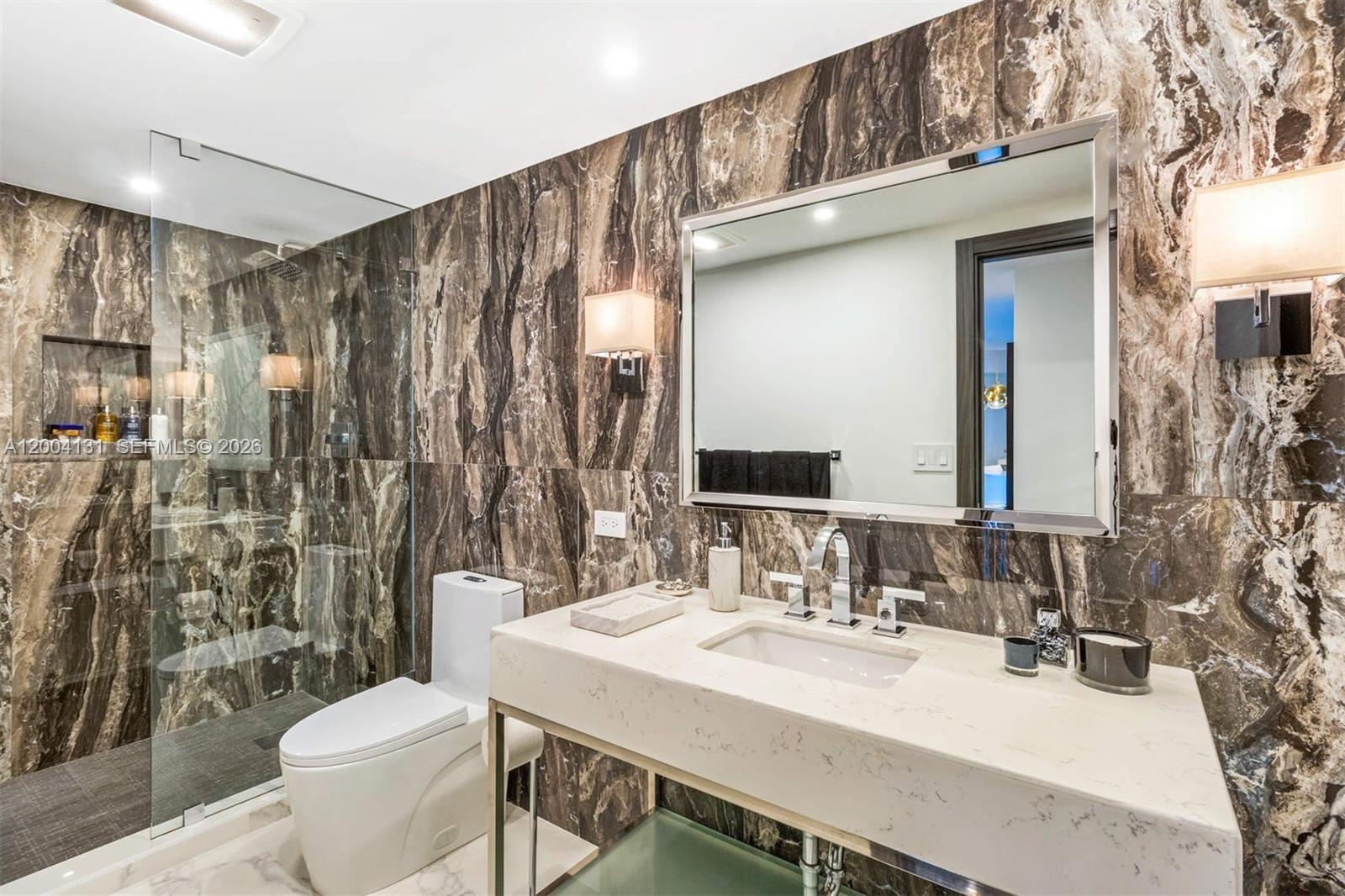 20191 E Country Club Dr Unit: TH7