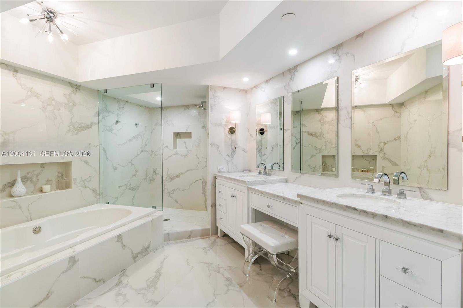 20191 E Country Club Dr Unit: TH7