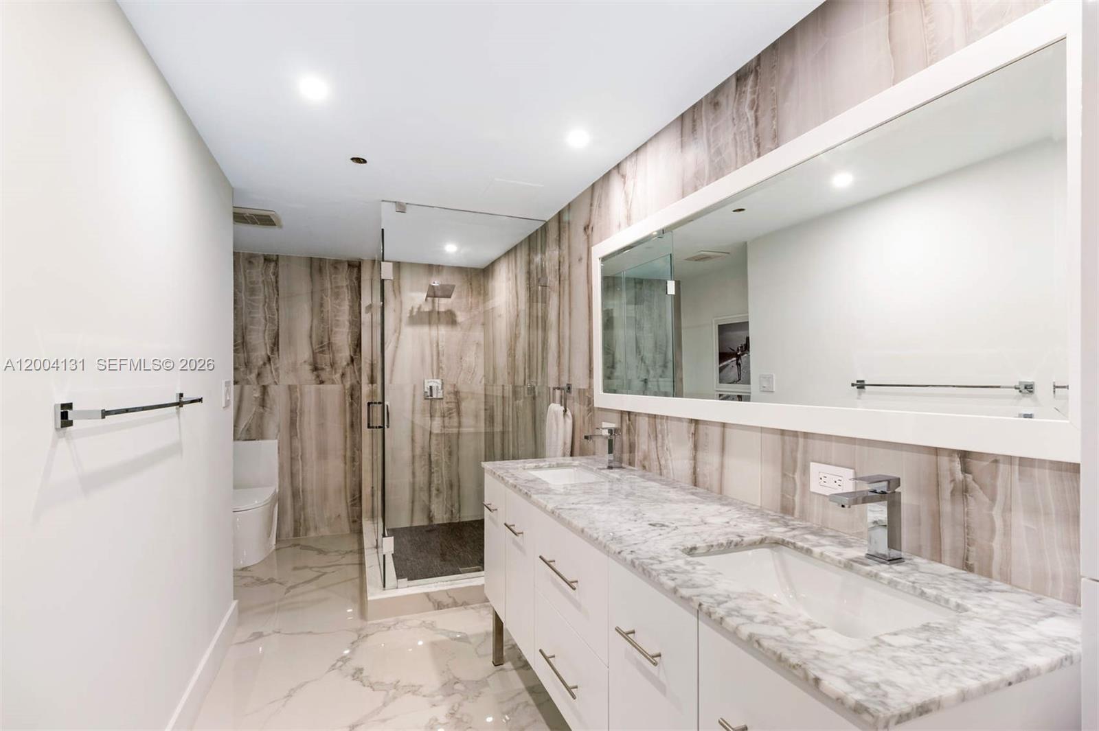 20191 E Country Club Dr Unit: TH7
