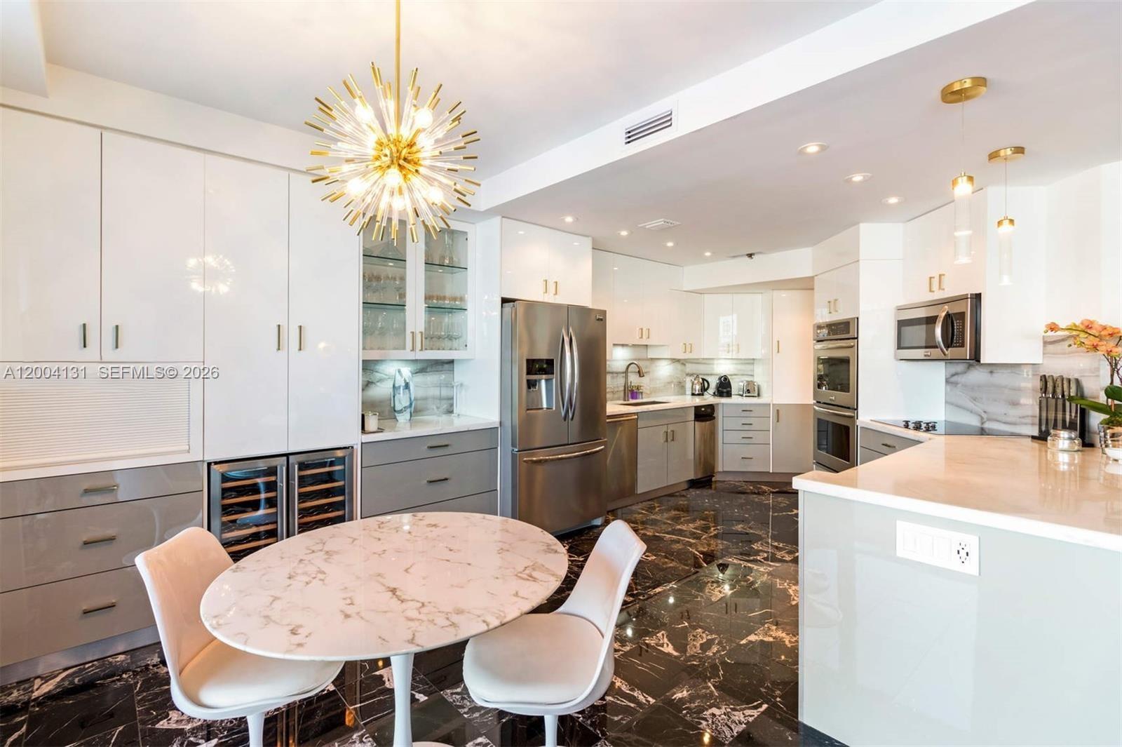 20191 E Country Club Dr Unit: TH7