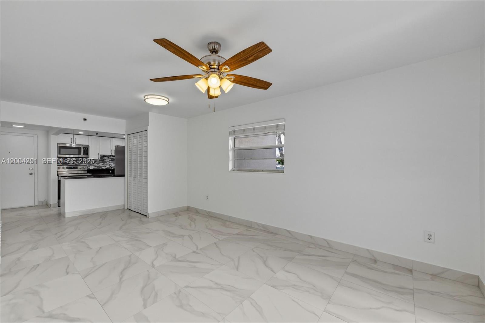 140 NW 14th Ave # 9