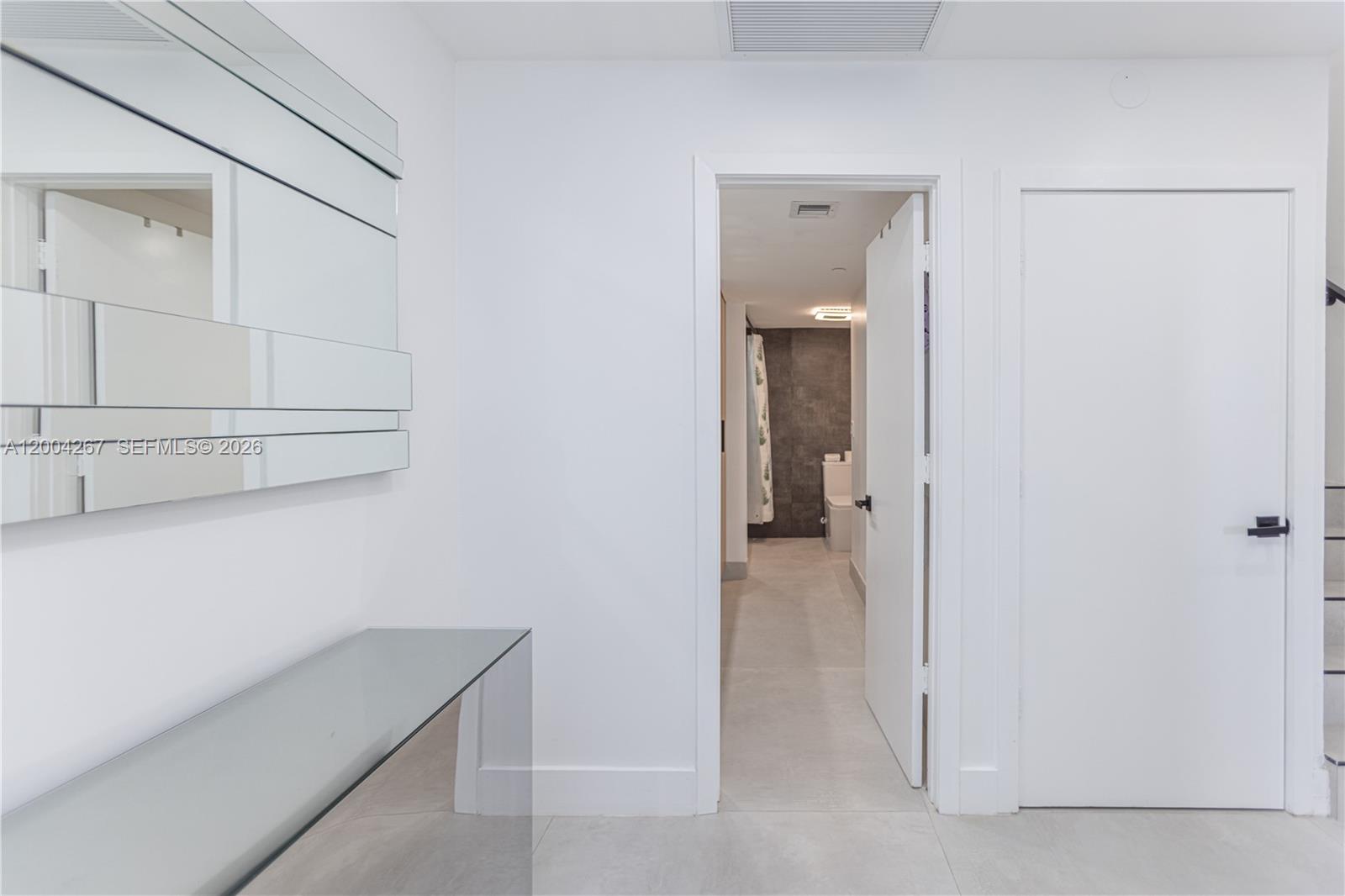 20191 E Country Club Dr Unit: TH9