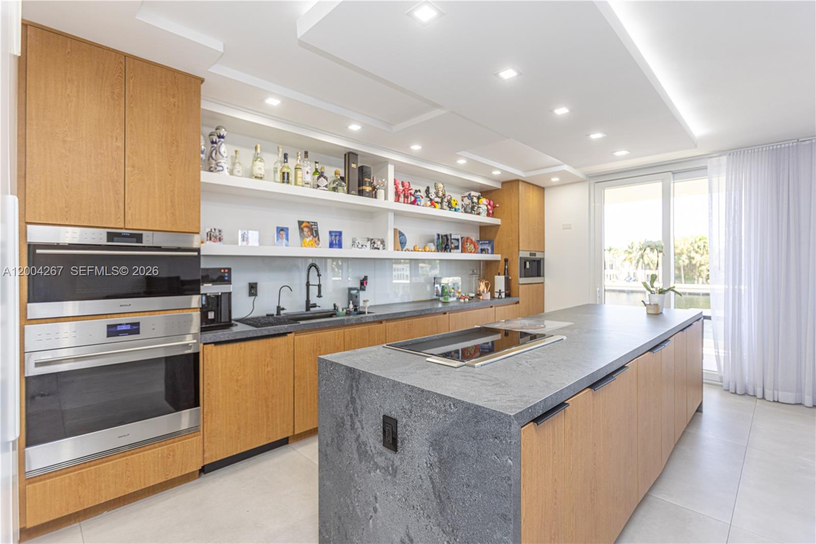 20191 E Country Club Dr Unit: TH9