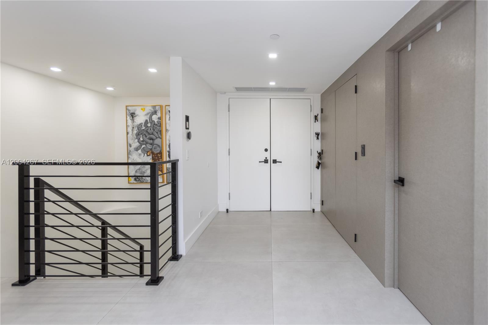 20191 E Country Club Dr Unit: TH9