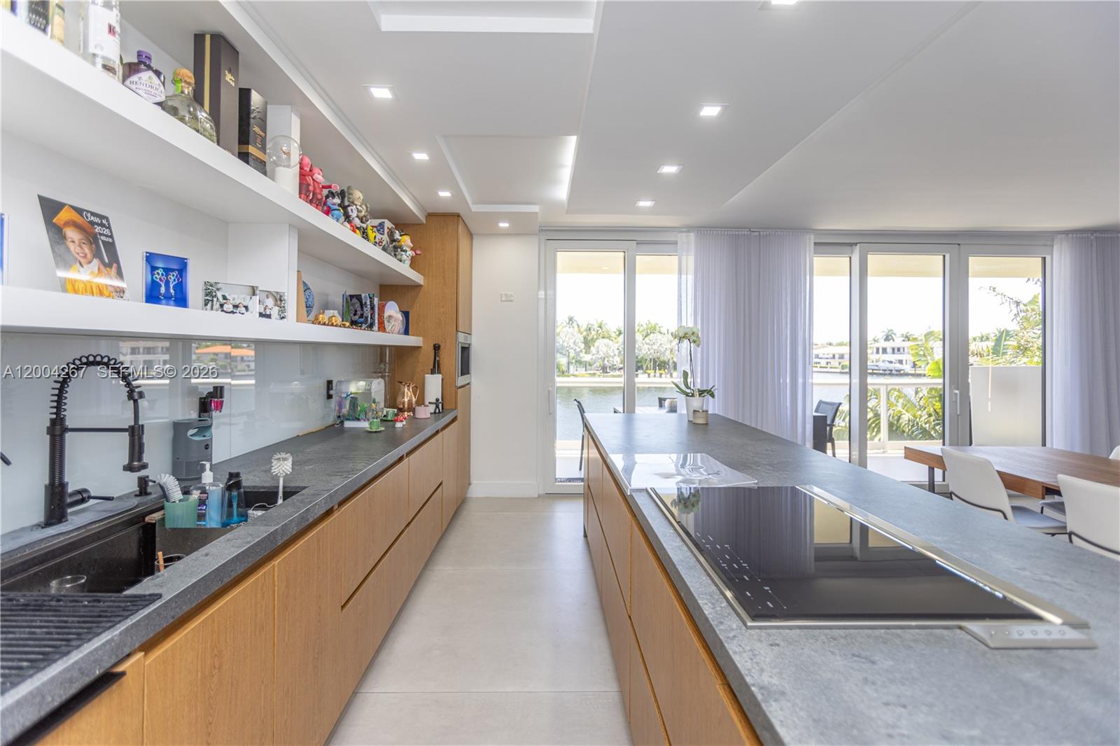 20191 E Country Club Dr Unit: TH9