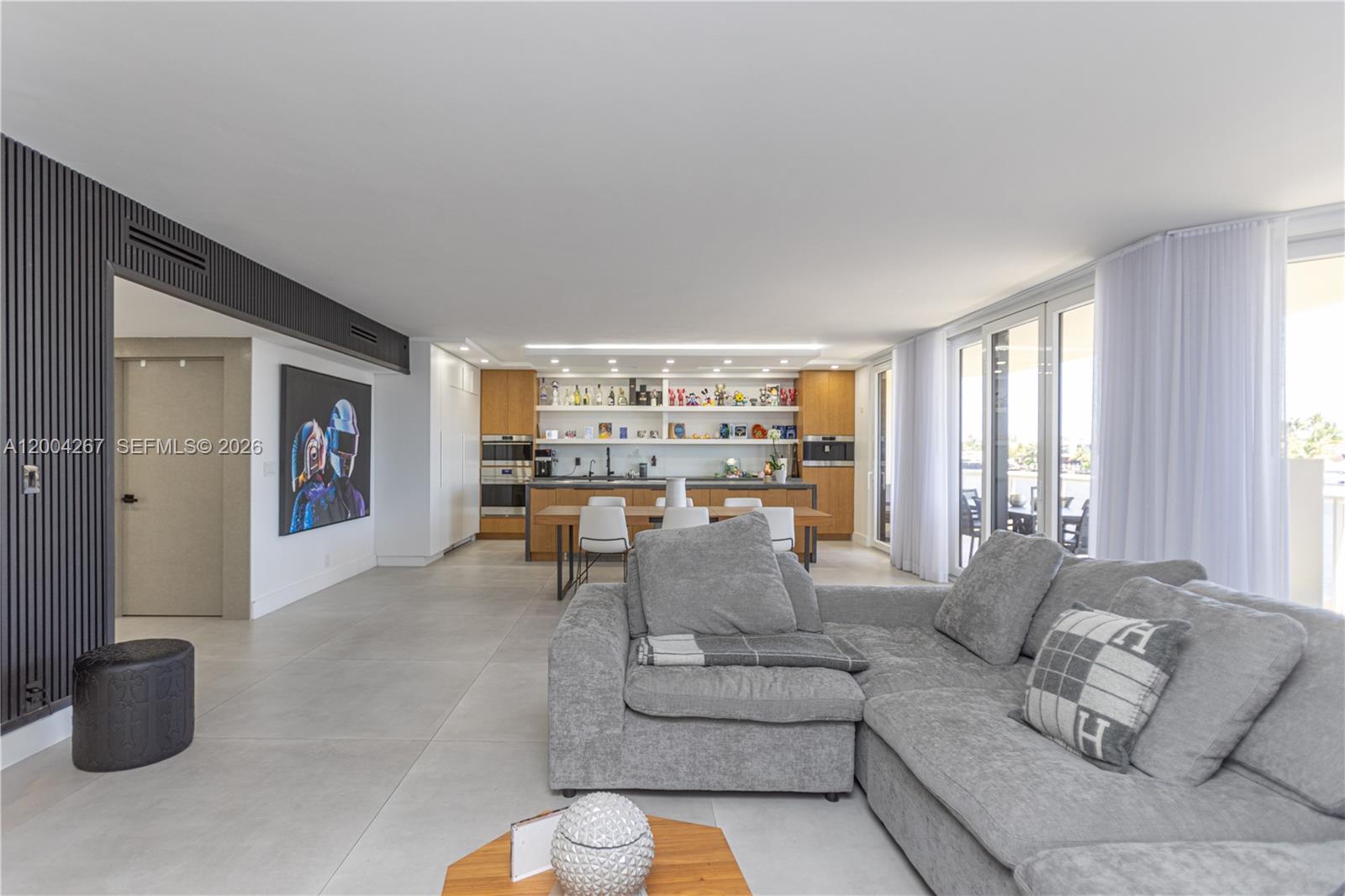20191 E Country Club Dr Unit: TH9