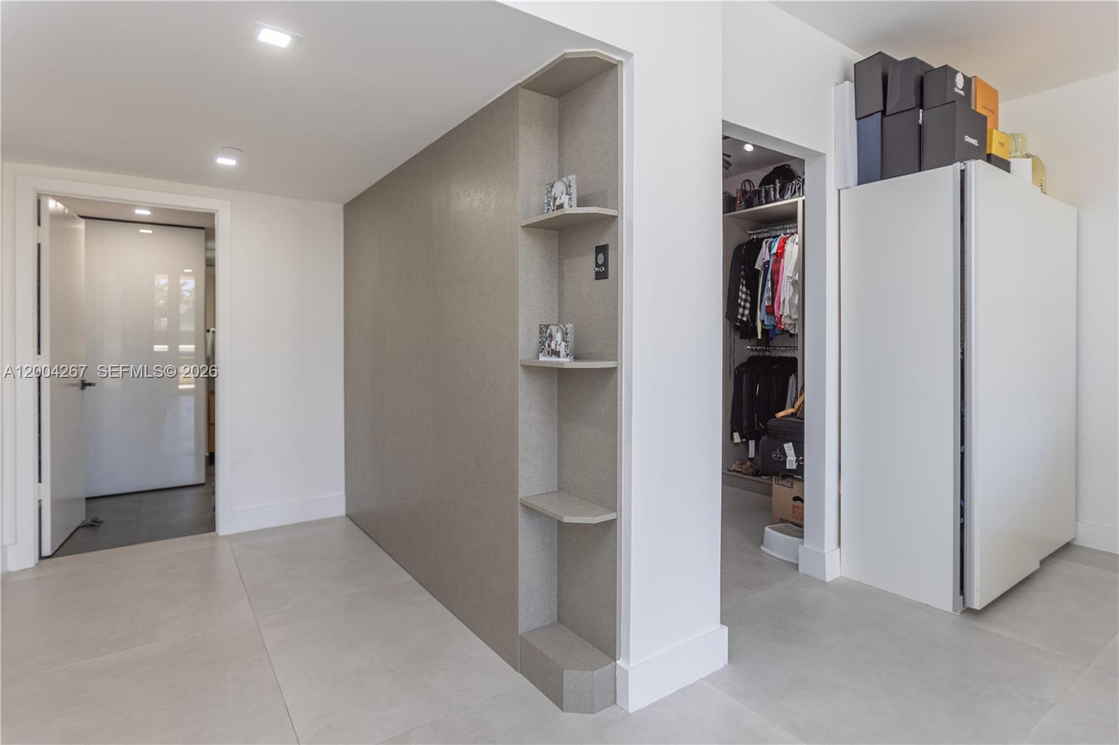 20191 E Country Club Dr Unit: TH9