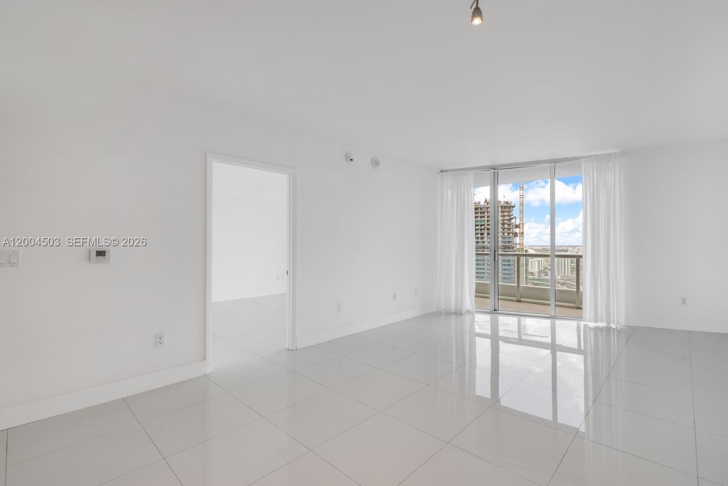 465 Brickell Ave # 4206
