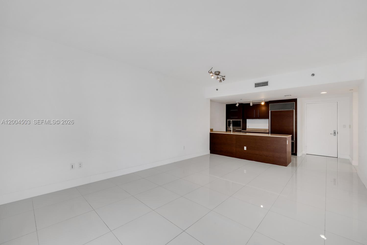 465 Brickell Ave # 4206