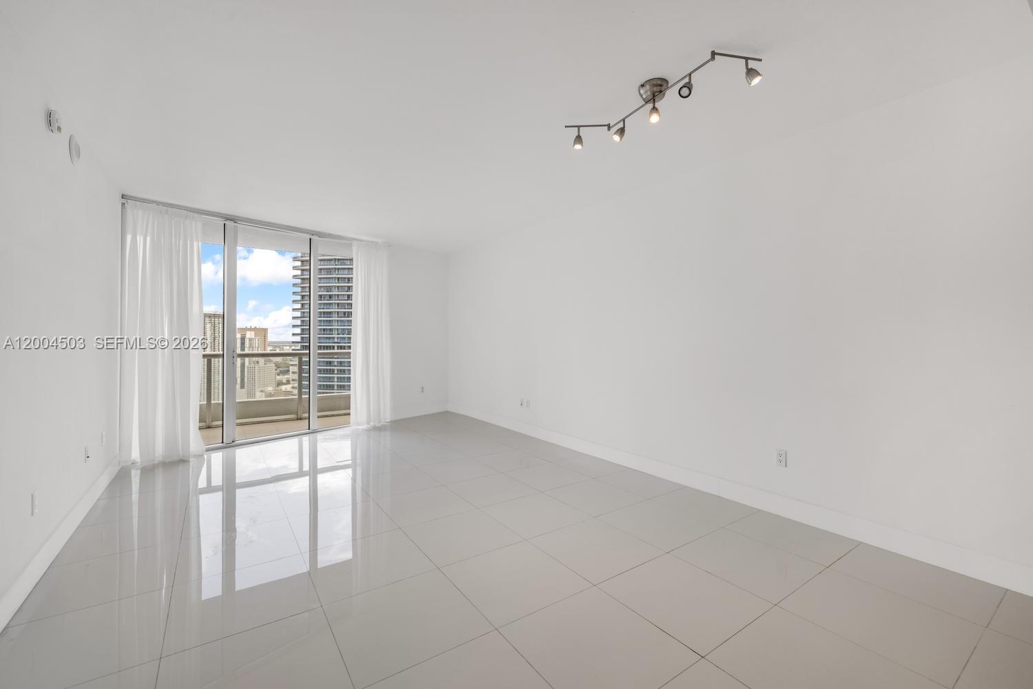 465 Brickell Ave # 4206