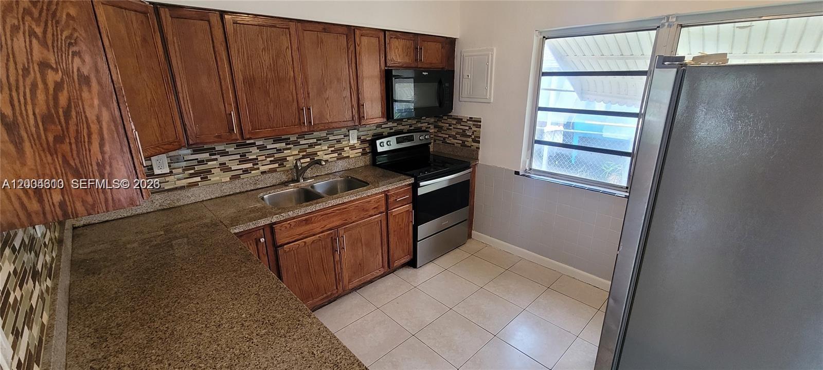 4100 SW 36th St