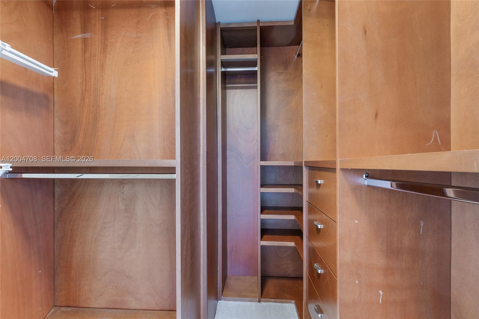 601 NE 36th St # 801