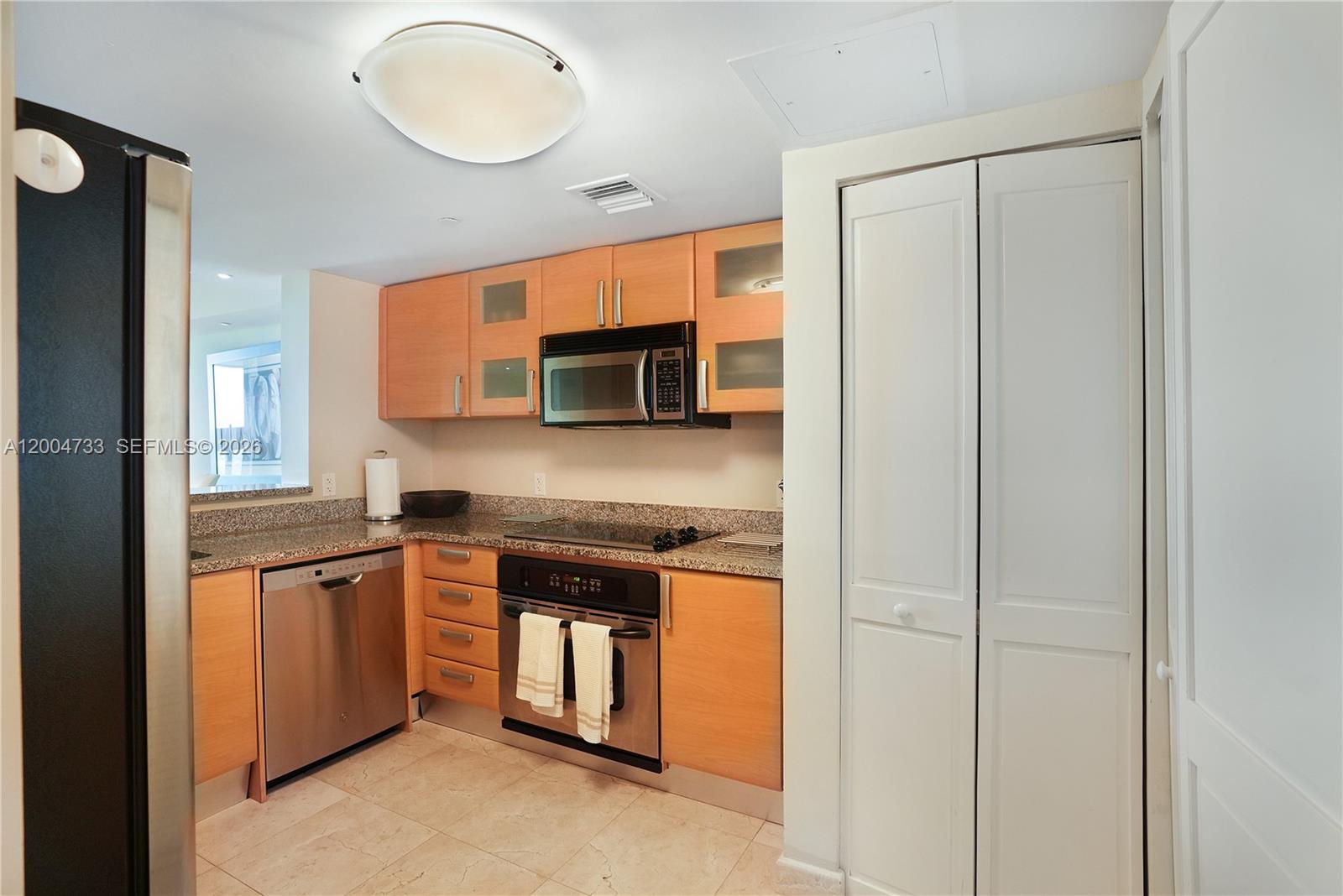 2101 Brickell Ave # 1812