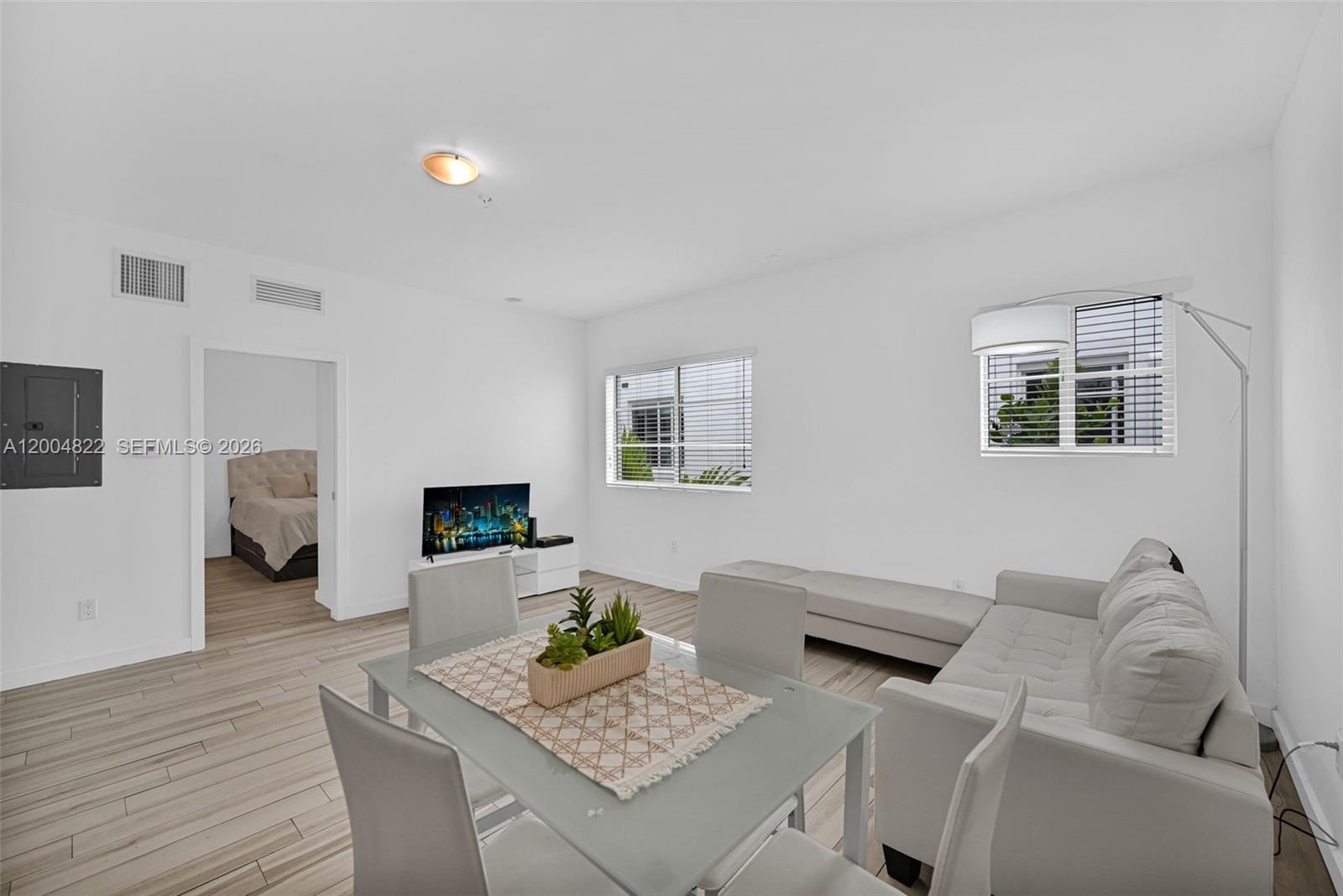 1560 Meridian Ave # 207