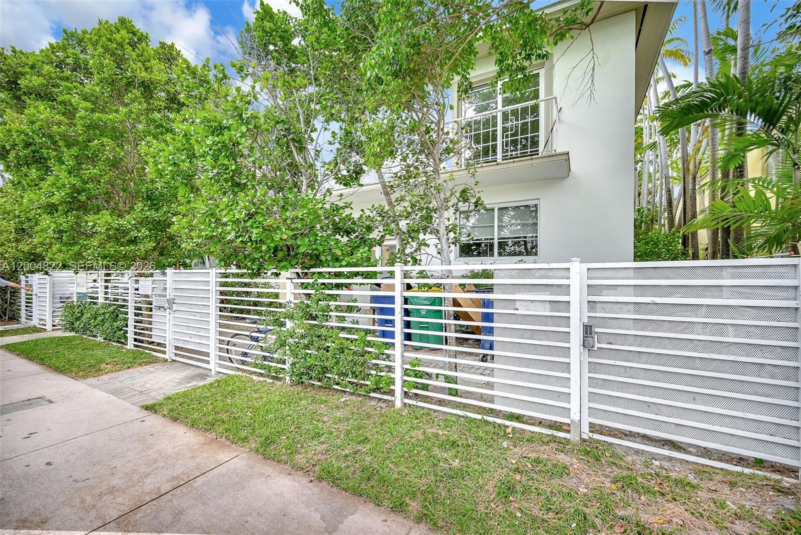 1560 Meridian Ave # 207