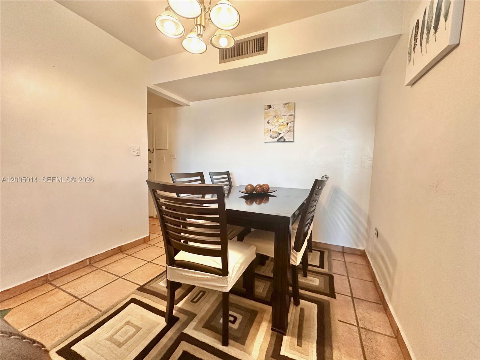 7135 COLLINS AVE # 811