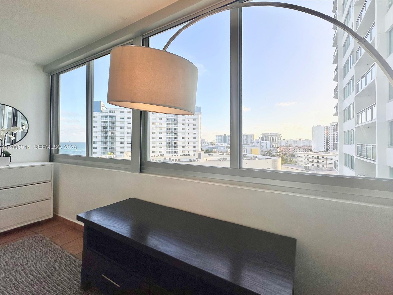 7135 COLLINS AVE # 811