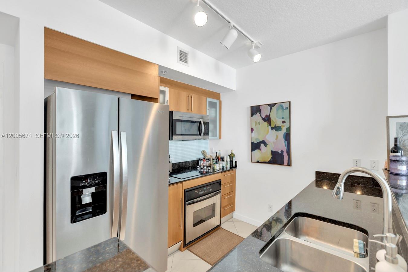335 S BISCAYNE BL # 3408