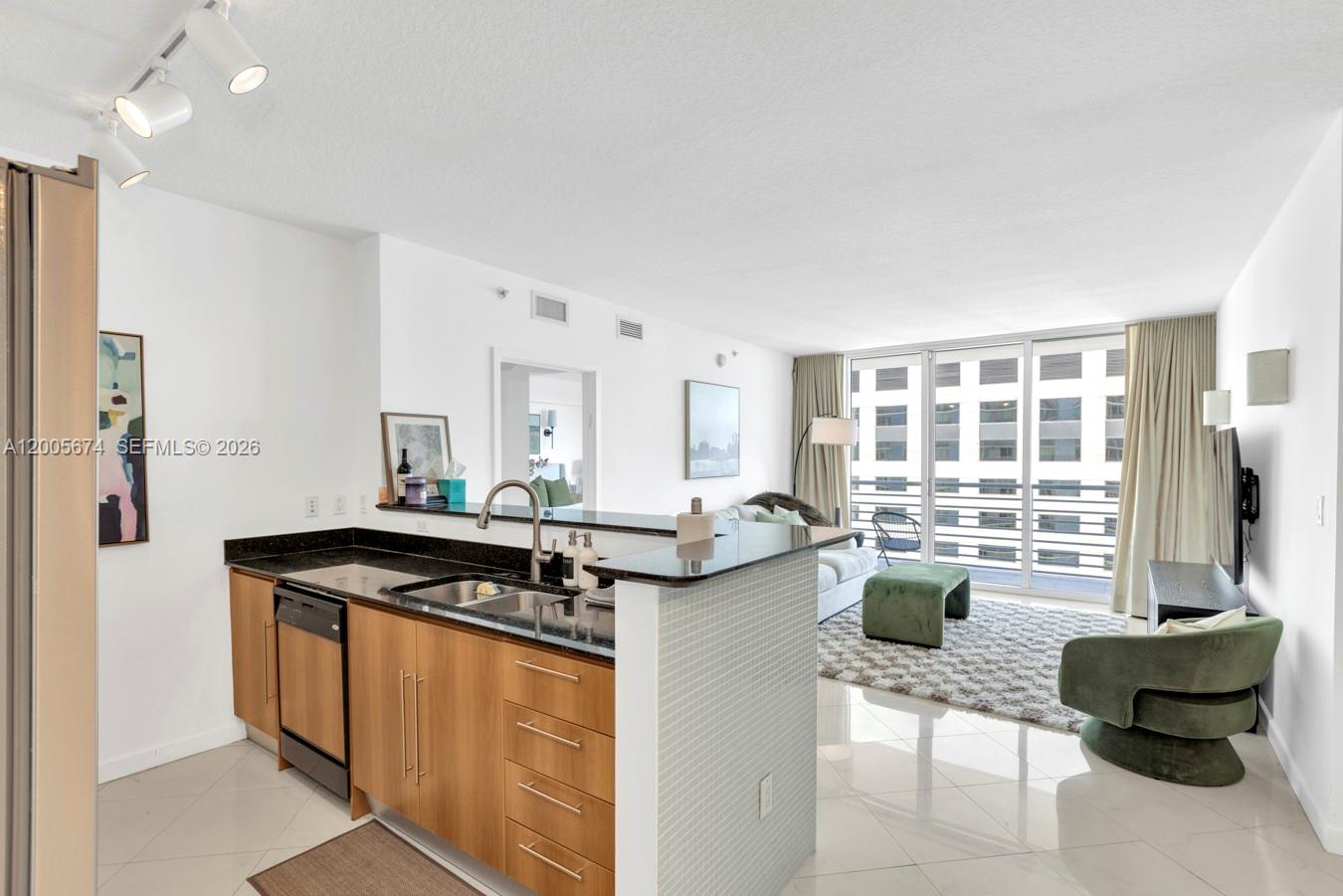 335 S BISCAYNE BL # 3408