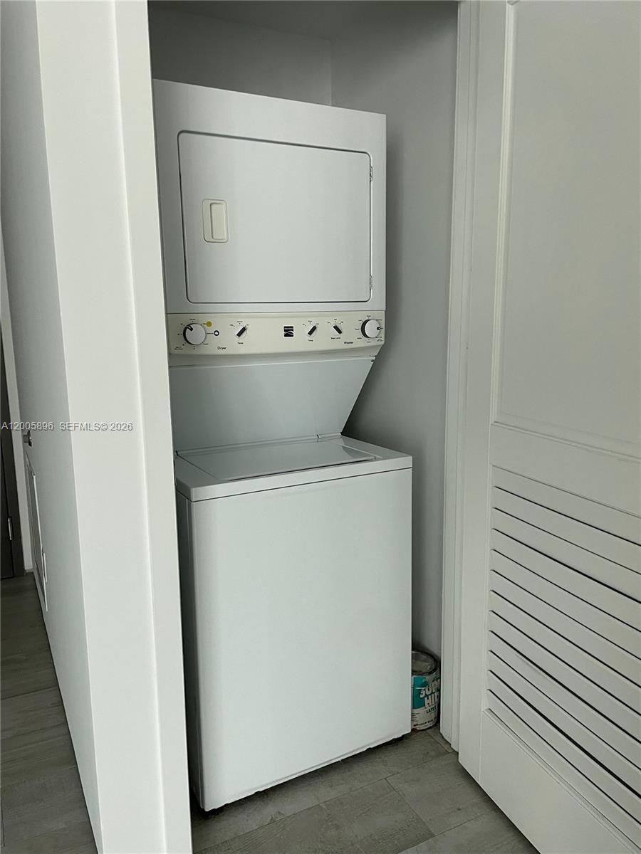 1080 Brickell Av # 2209