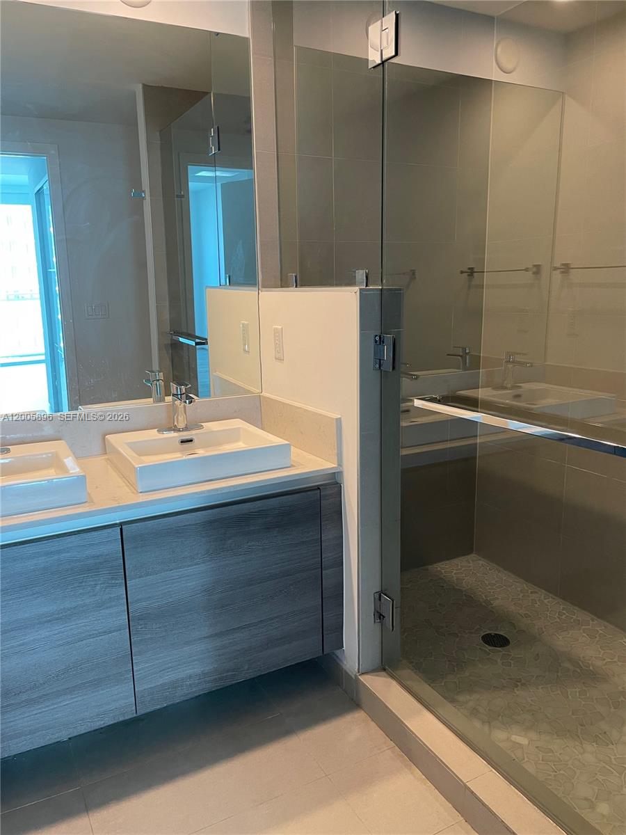 1080 Brickell Av # 2209