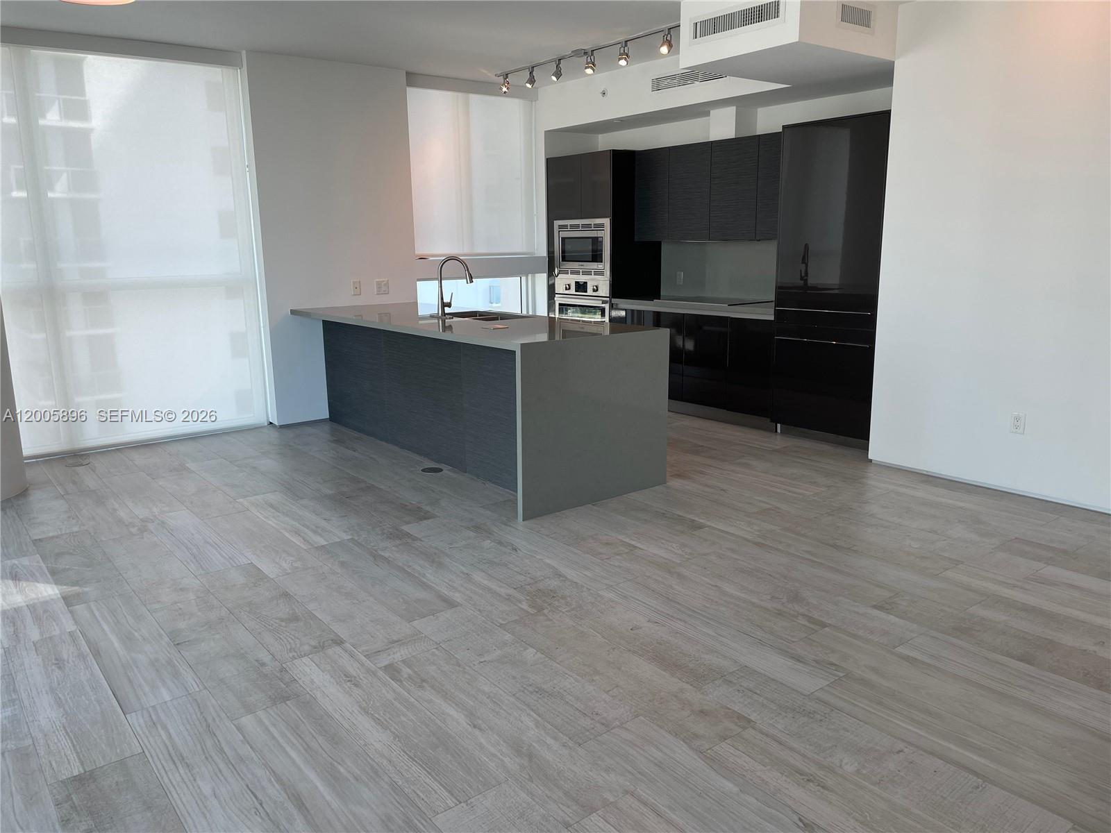 1080 Brickell Av # 2209