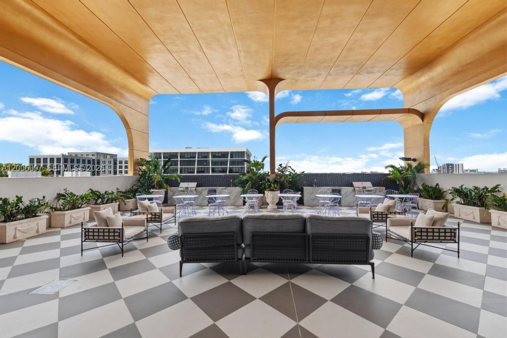 2700 NW 2 # 238