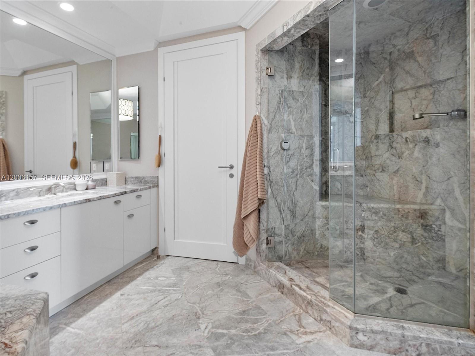 16047 Collins Ave # 2602