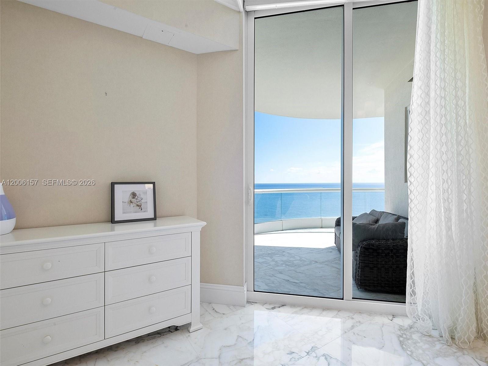 16047 Collins Ave # 2602