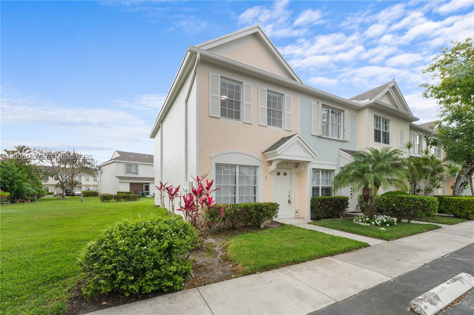 40 Simonton Cir # 40