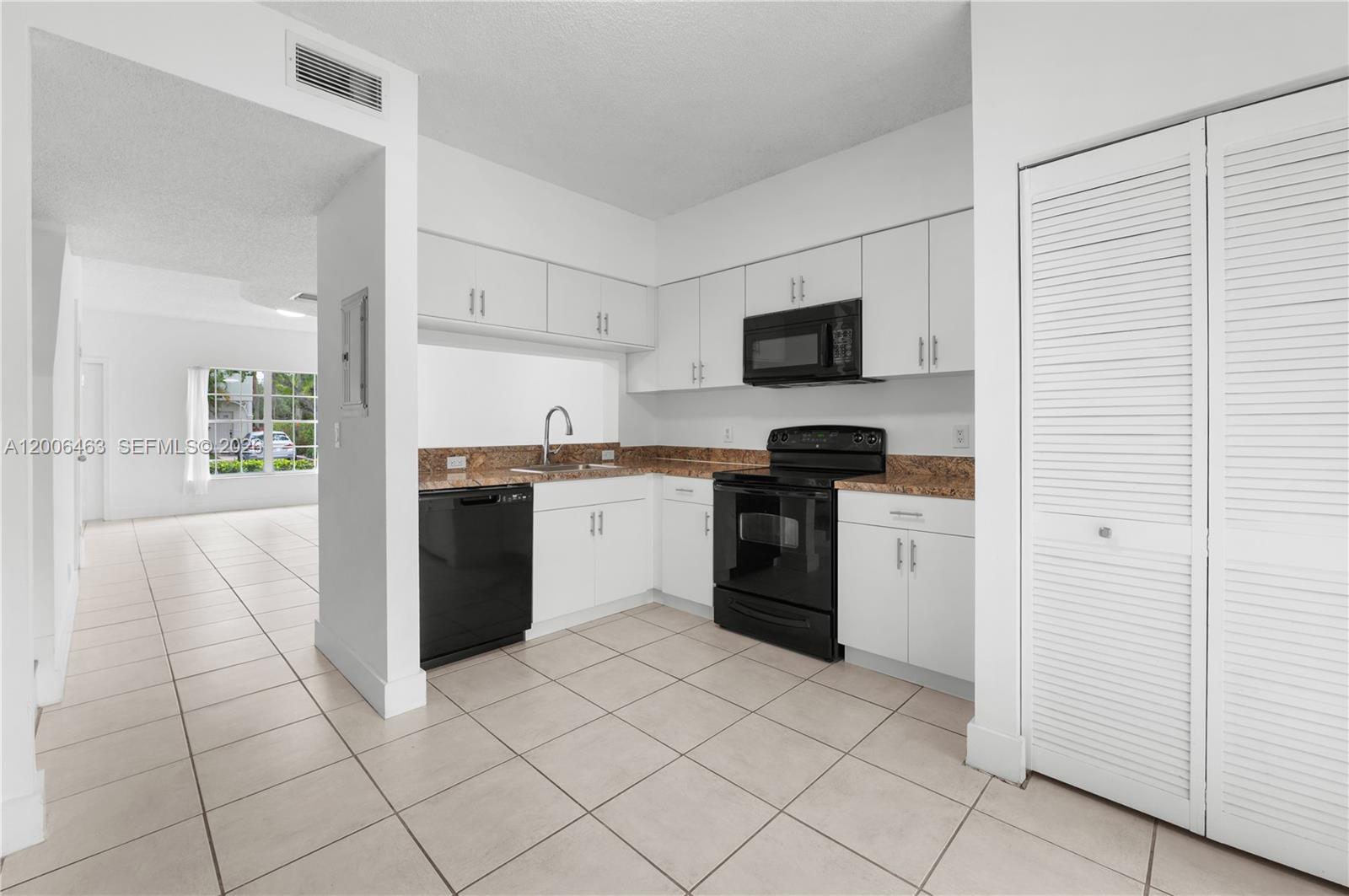 40 Simonton Cir # 40