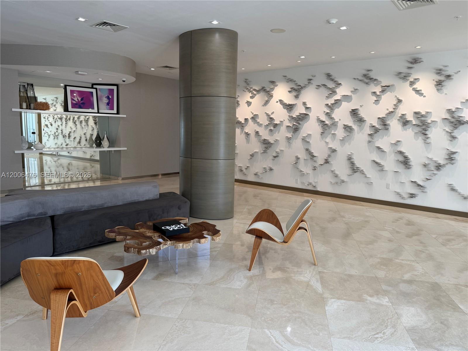 10275 Collins Ave # 533