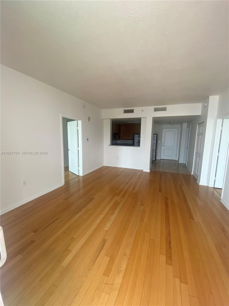 2101 Brickell Ave # 3103