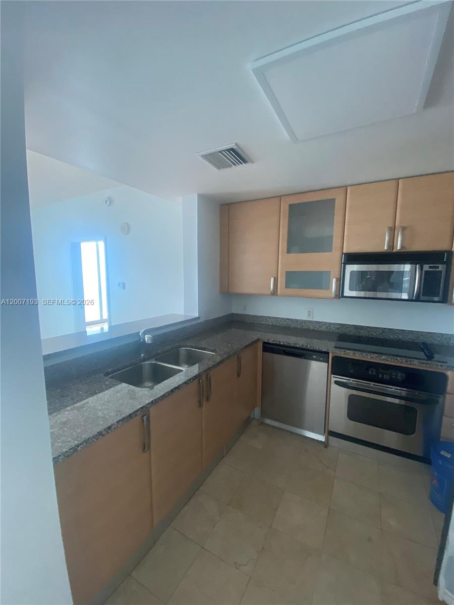 2101 Brickell Ave # 3103