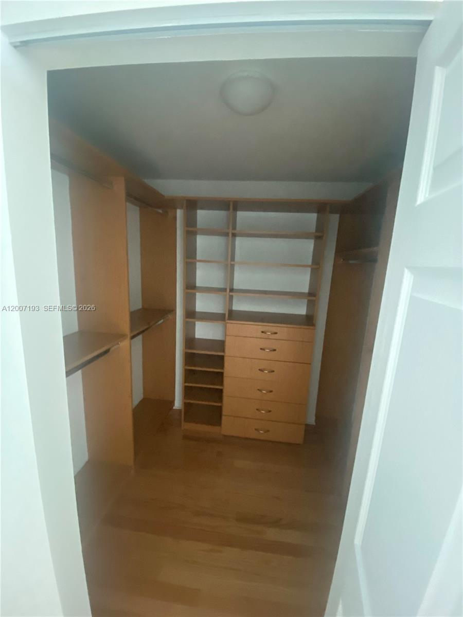 2101 Brickell Ave # 3103