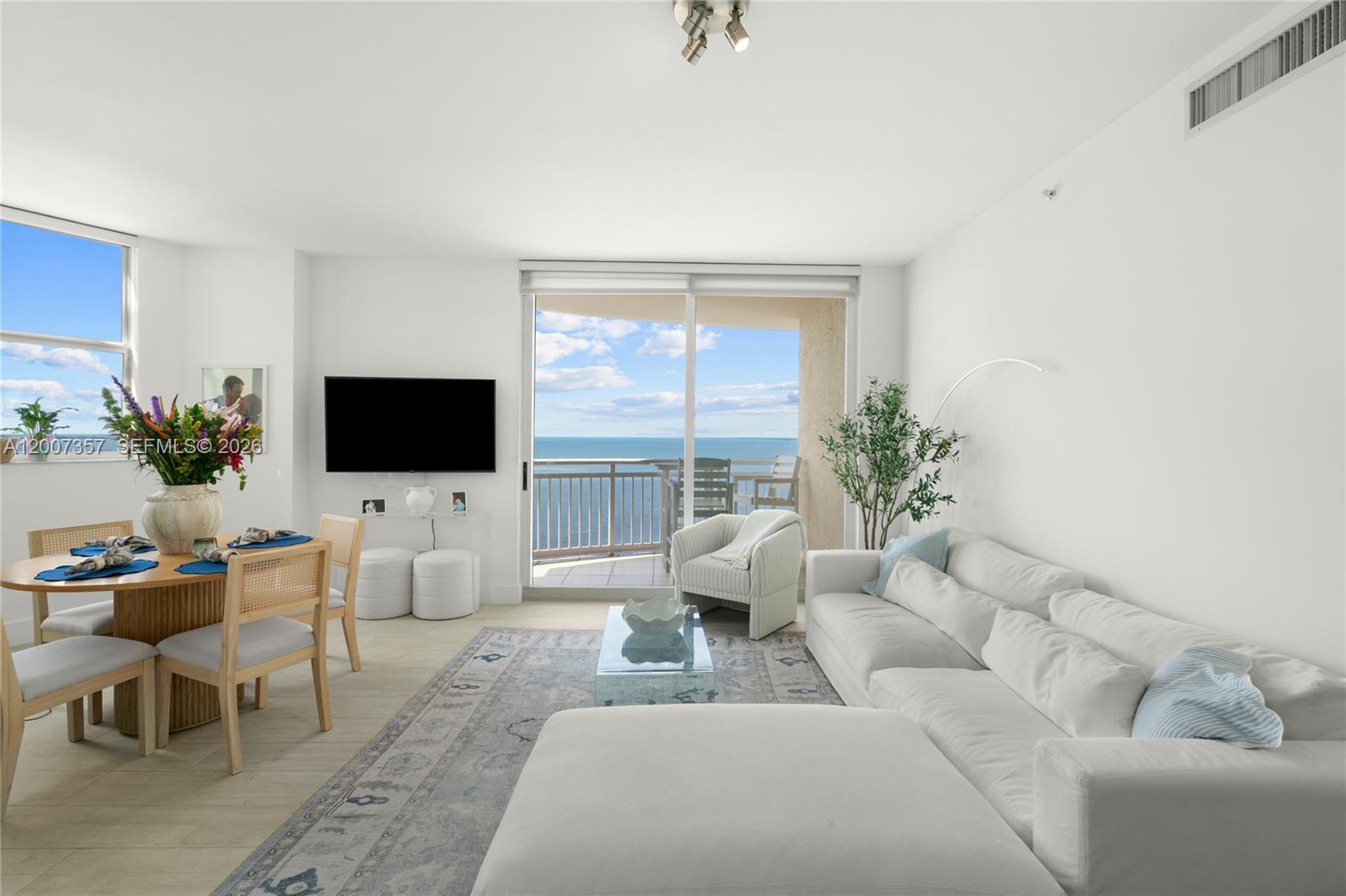 2475 Brickell Ave # 2207