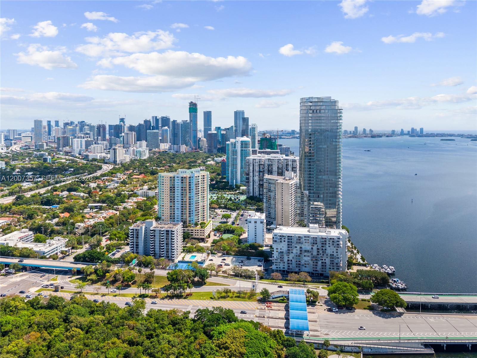 2475 Brickell Ave # 2207