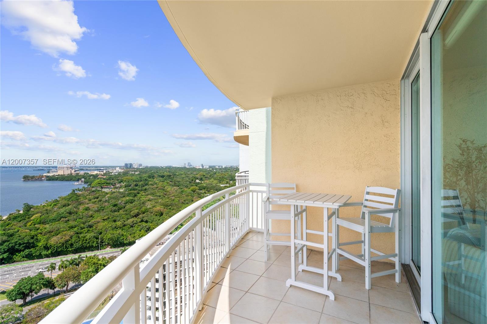 2475 Brickell Ave # 2207
