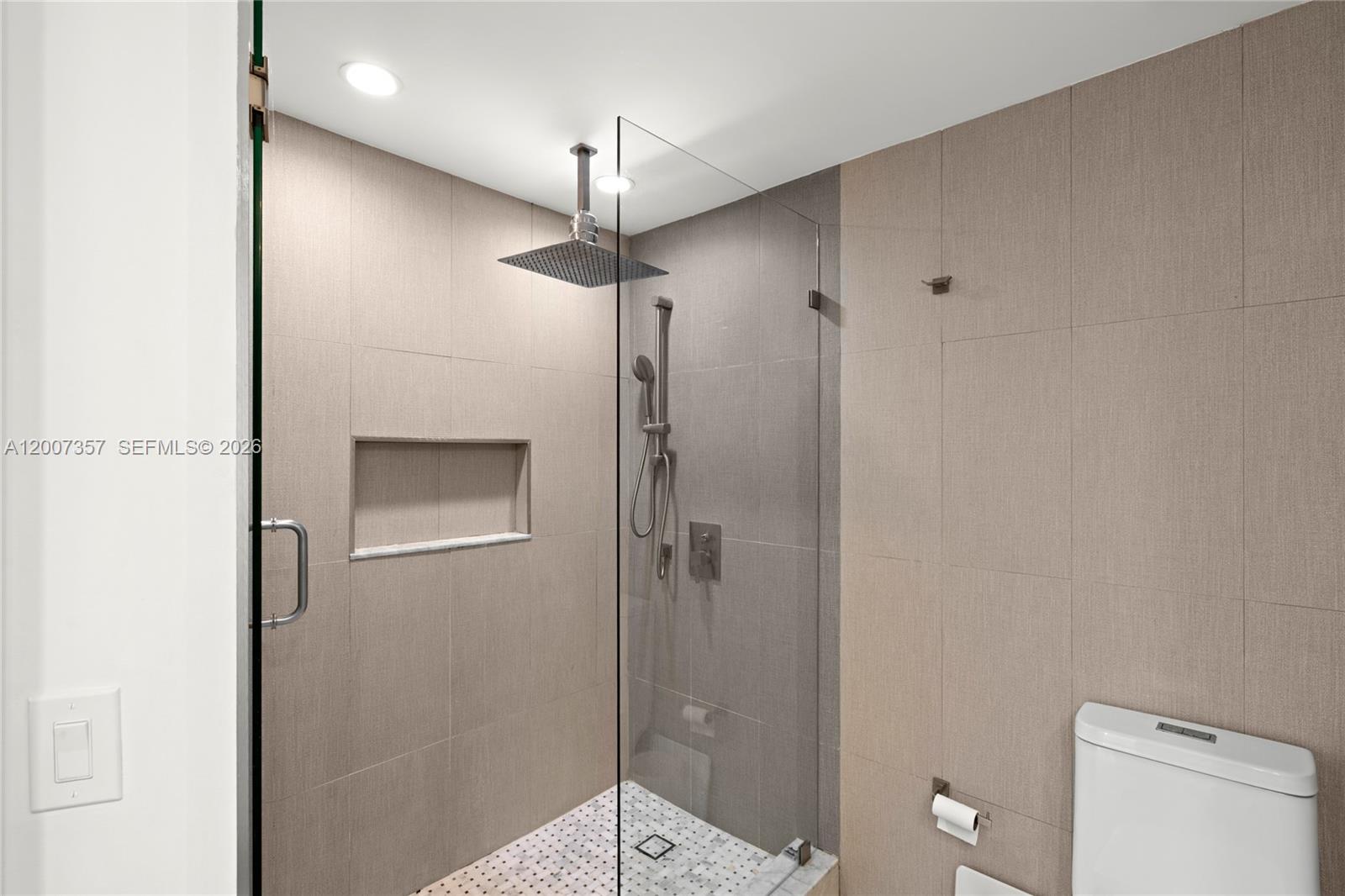 2475 Brickell Ave # 2207