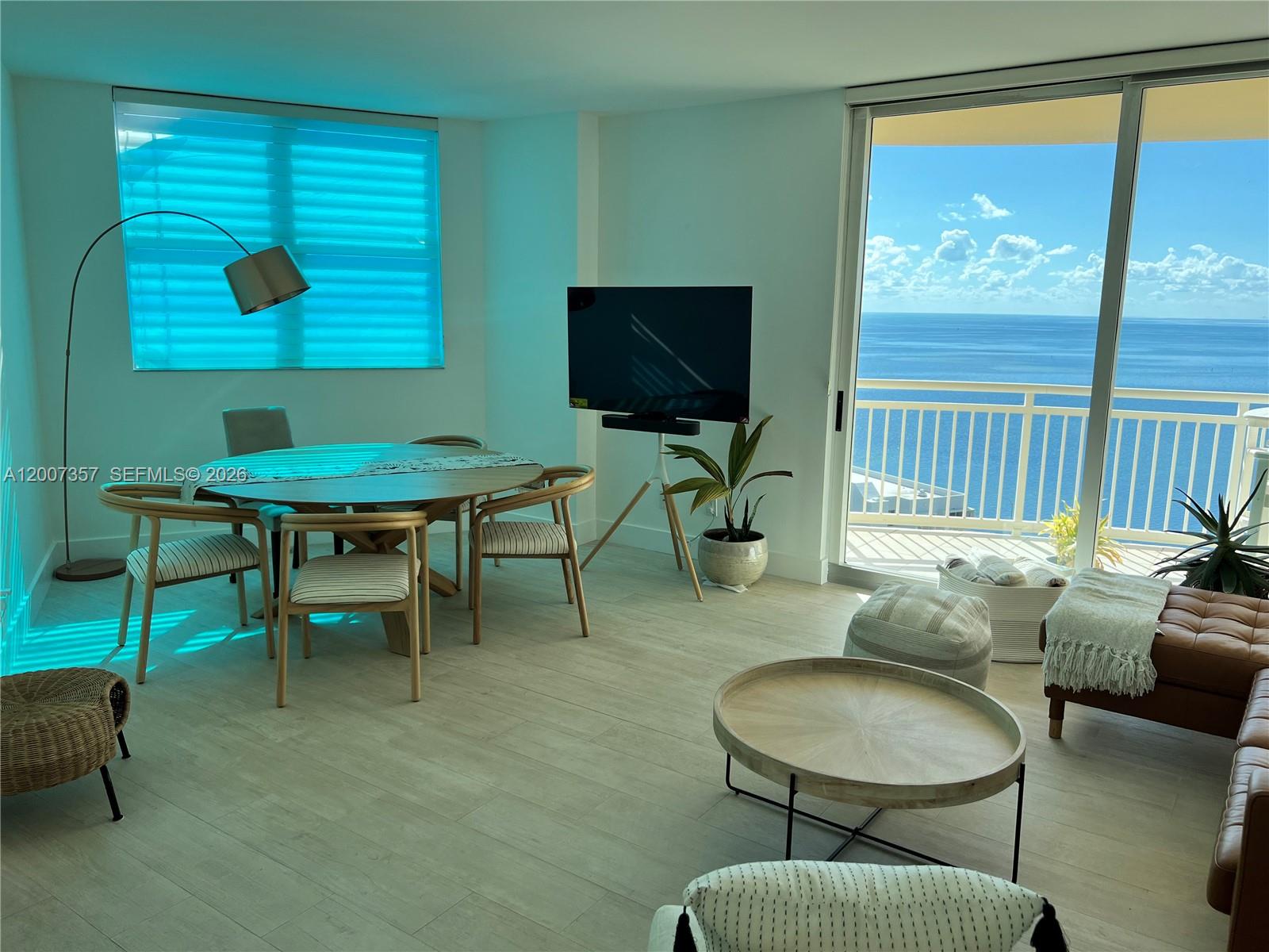 2475 Brickell Ave # 2207