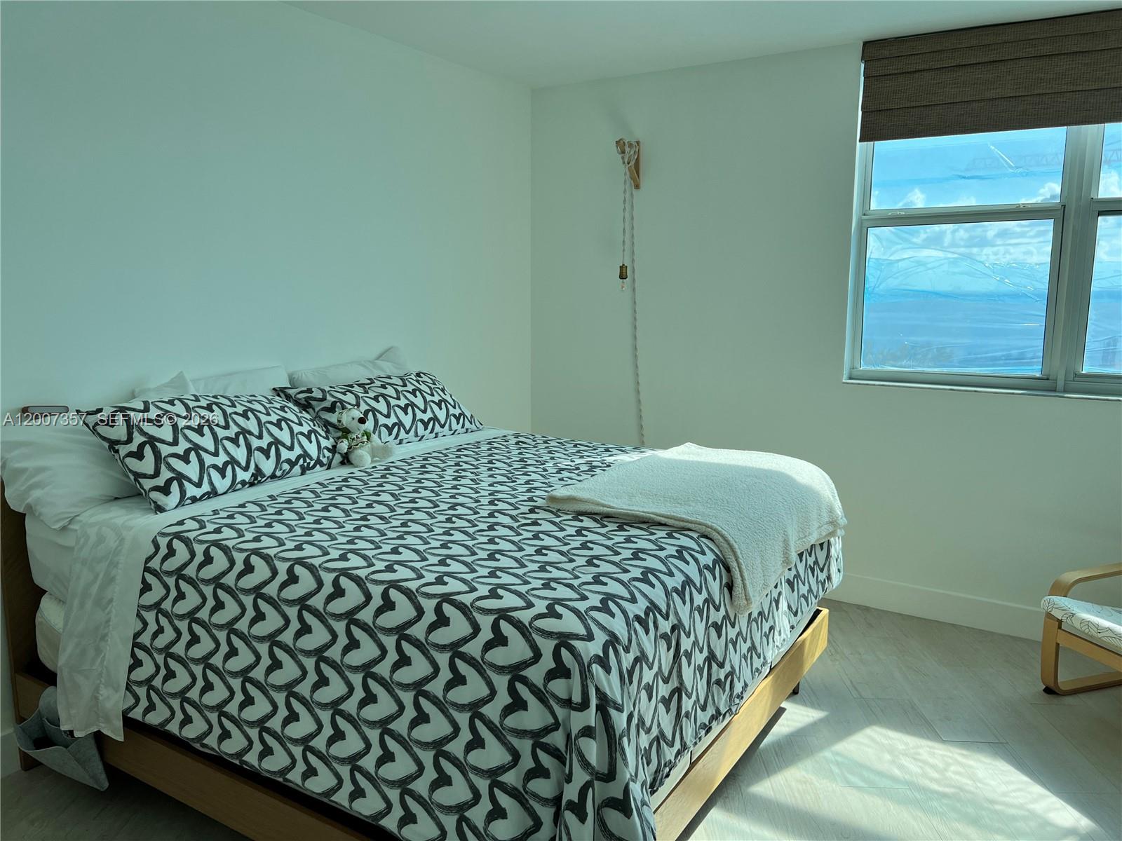 2475 Brickell Ave # 2207