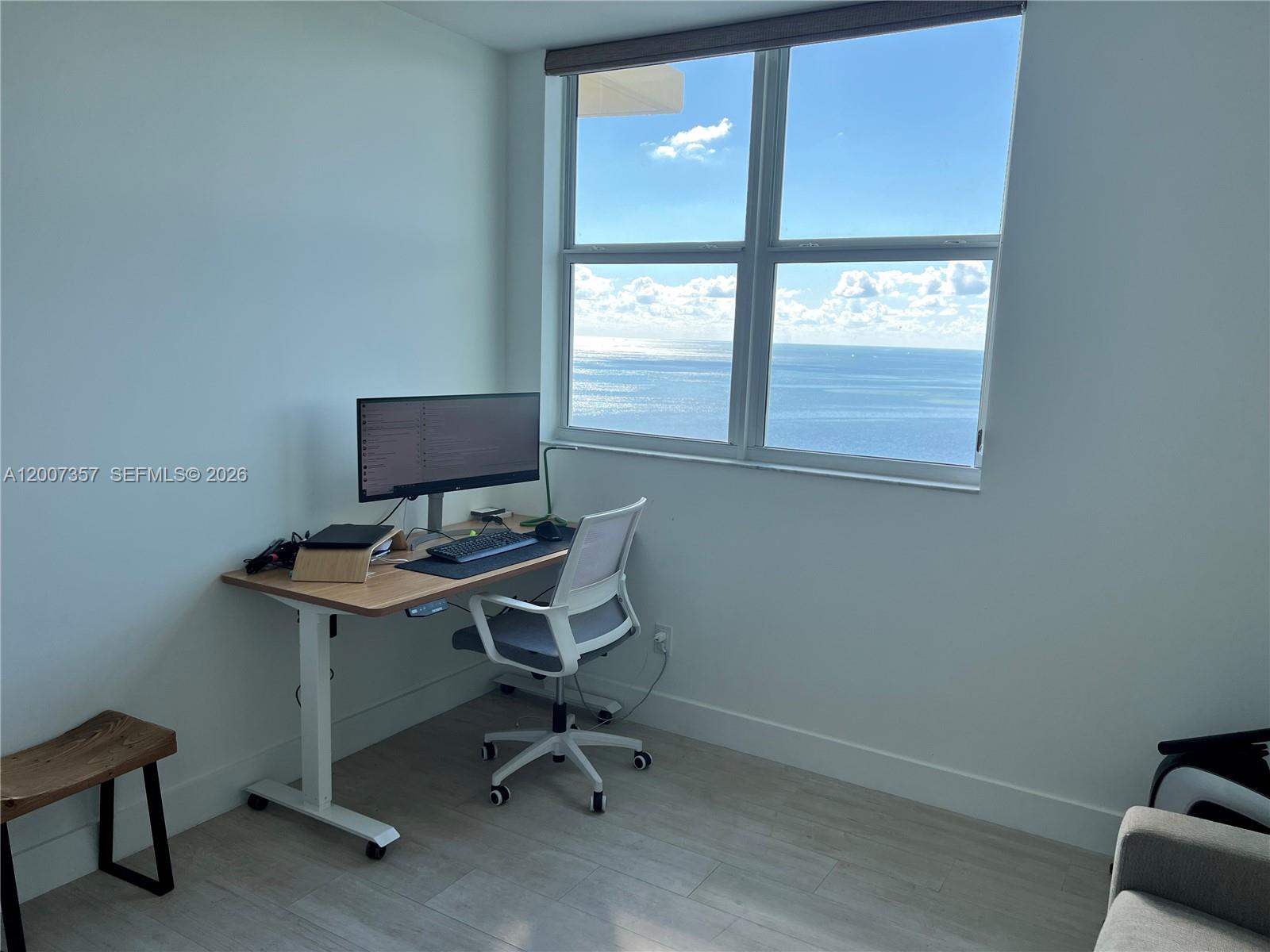 2475 Brickell Ave # 2207