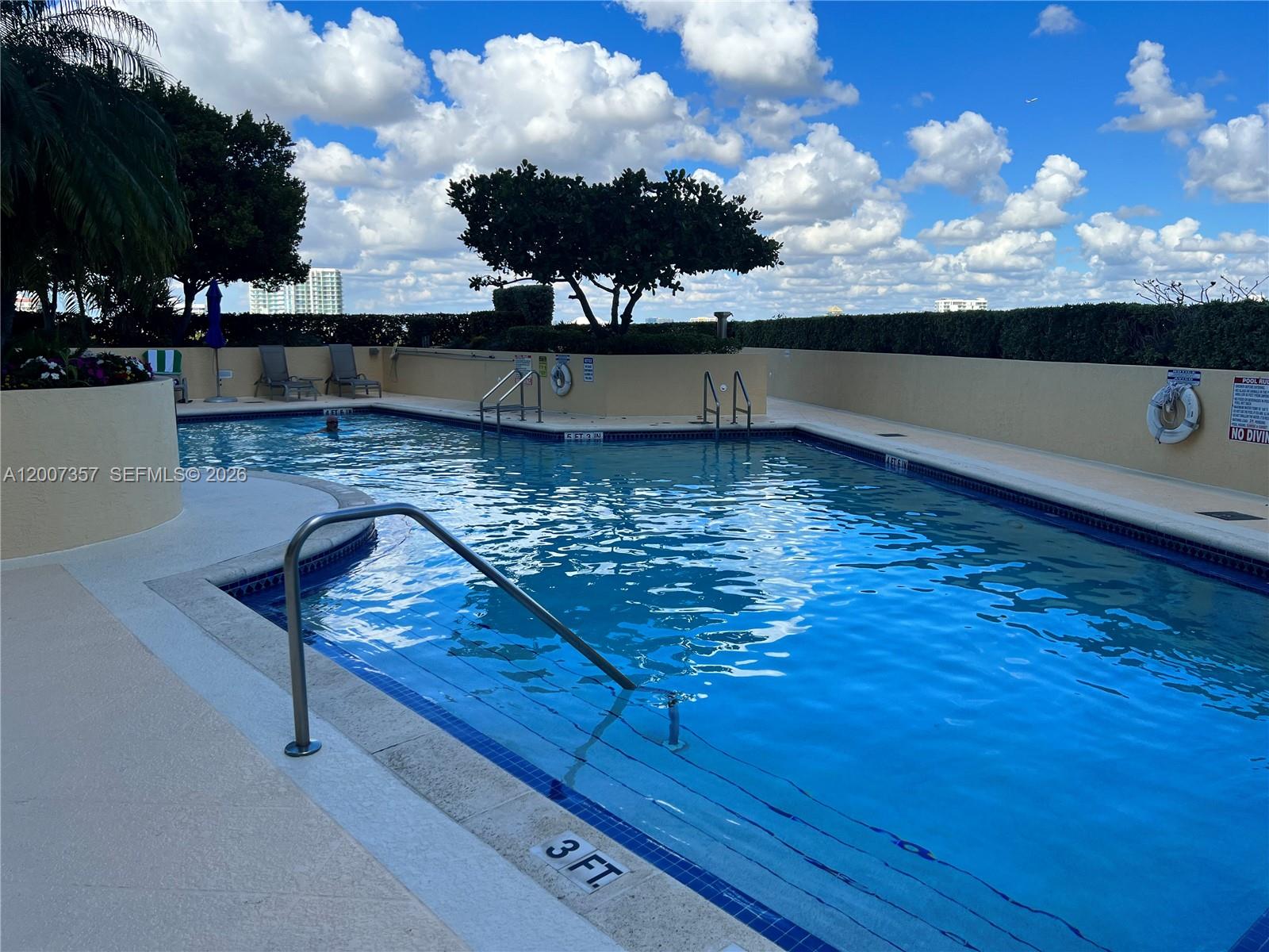 2475 Brickell Ave # 2207