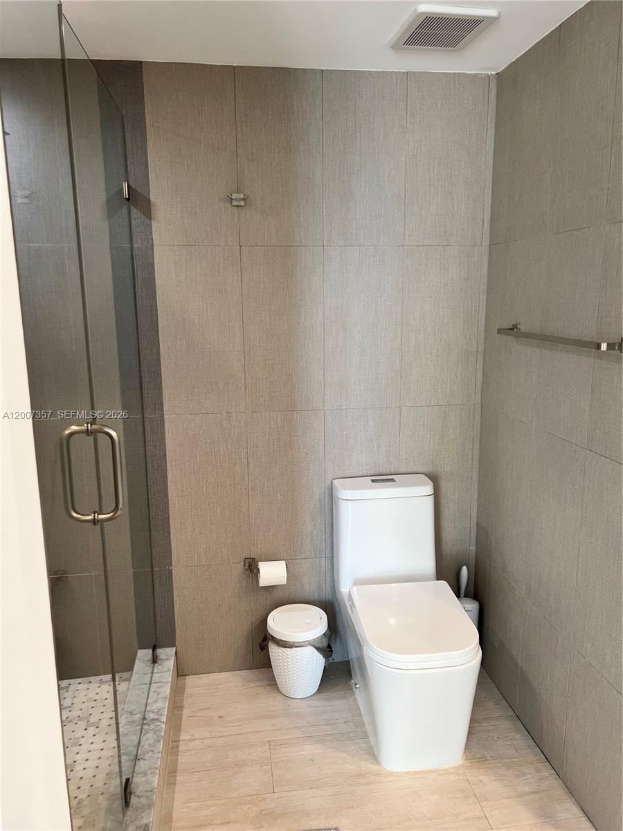 2475 Brickell Ave # 2207