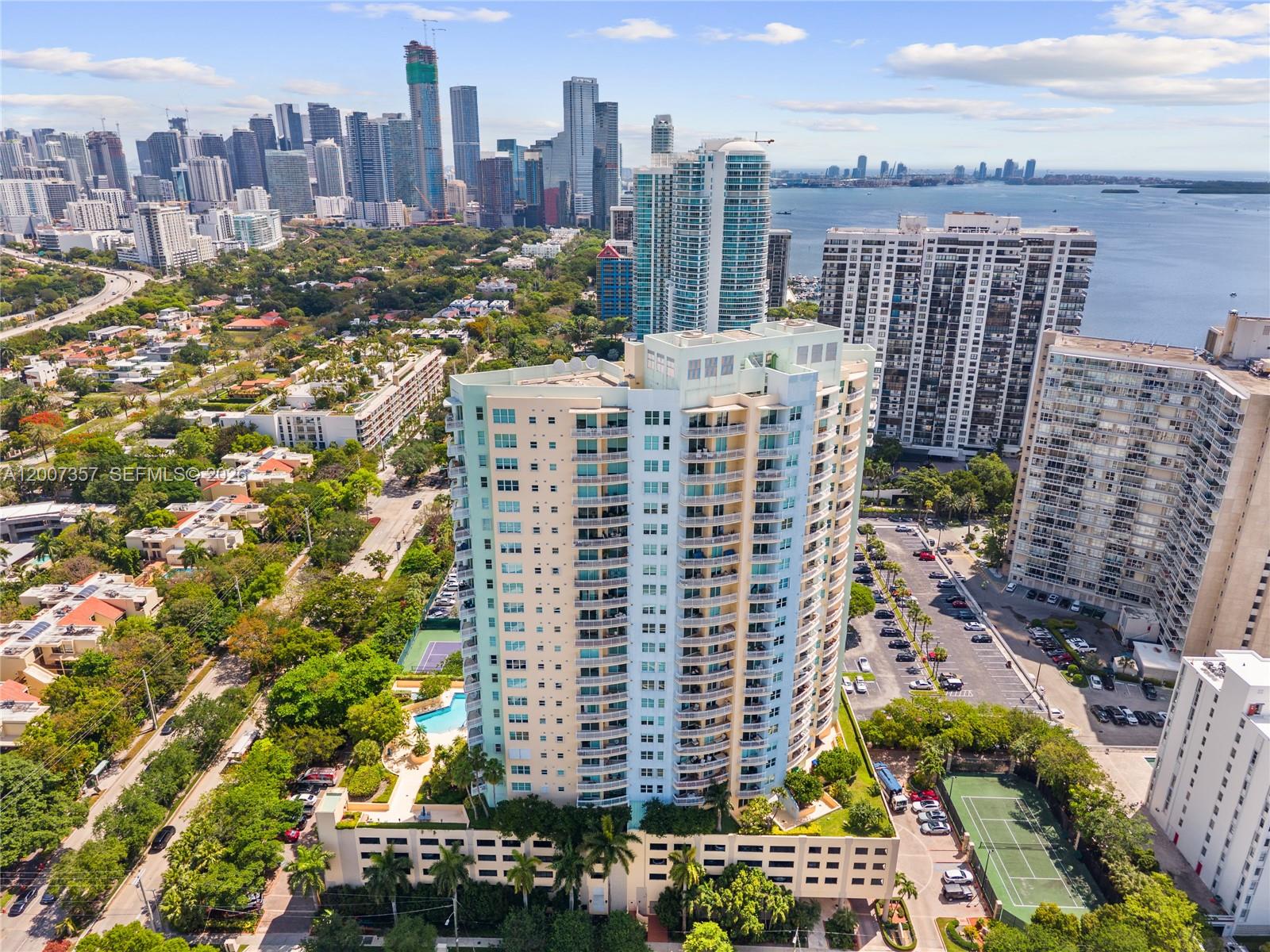 2475 Brickell Ave # 2207