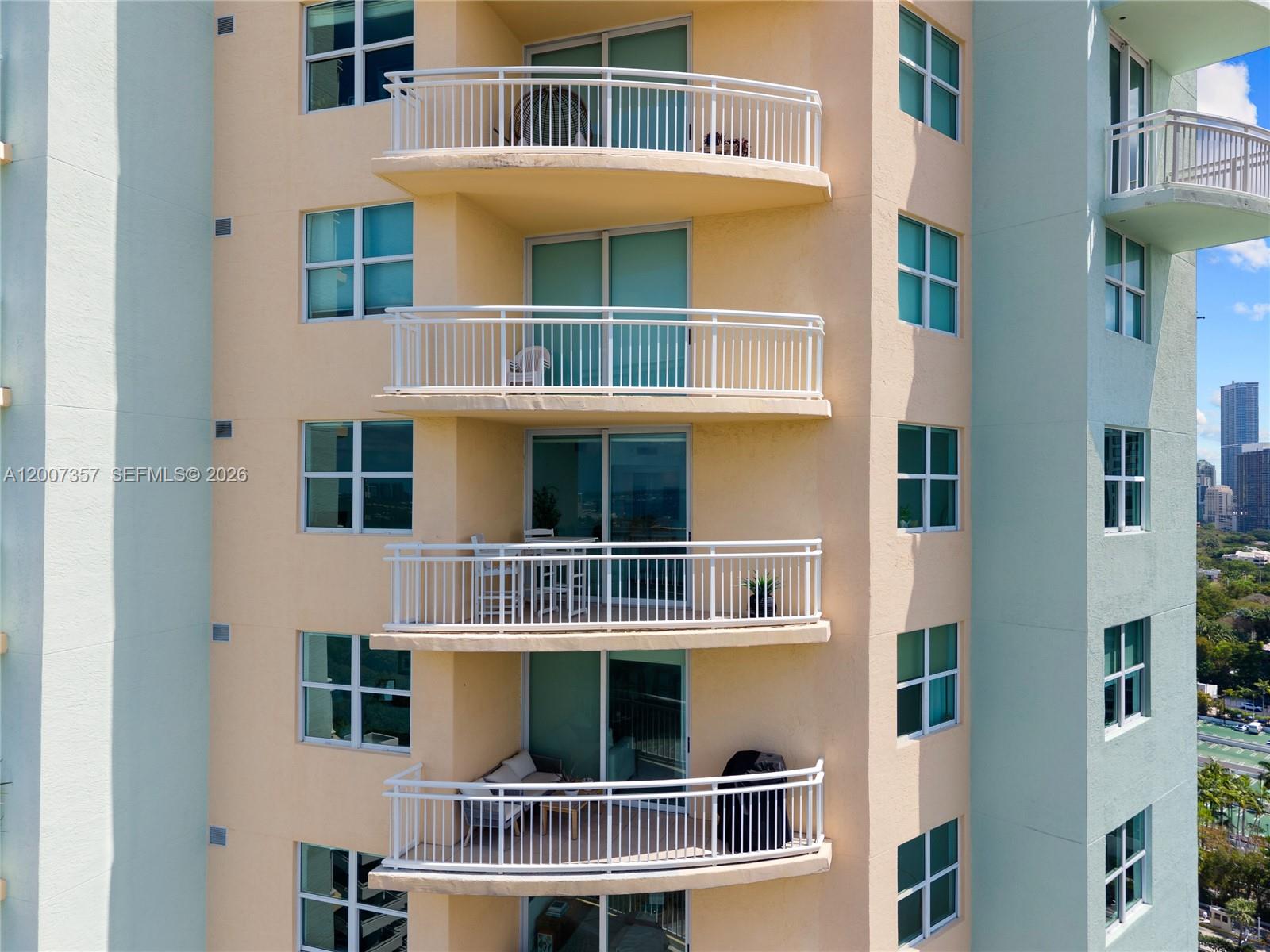 2475 Brickell Ave # 2207