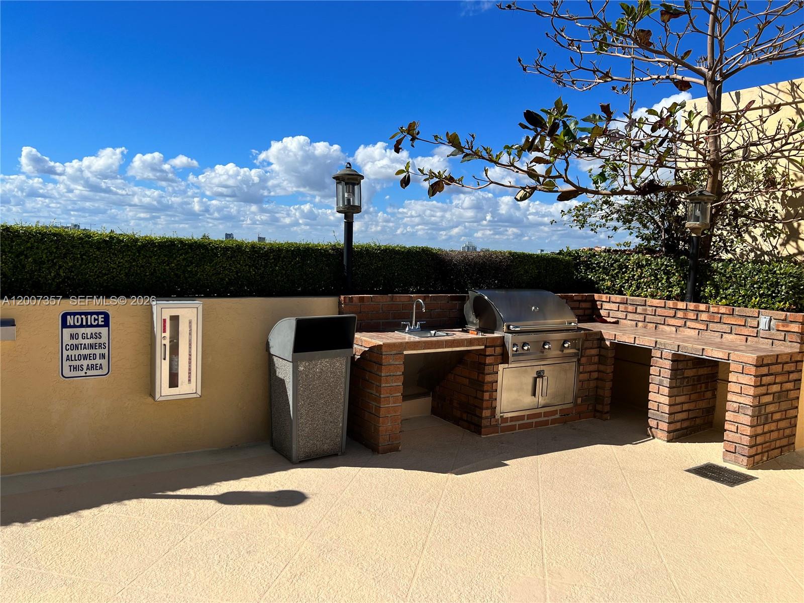 2475 Brickell Ave # 2207