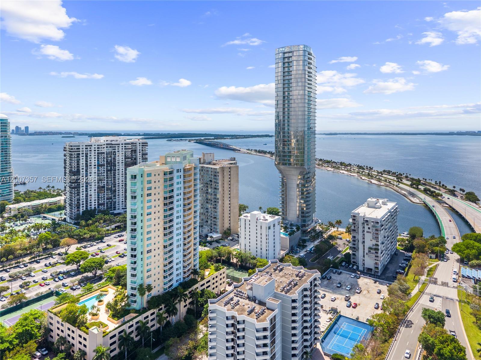 2475 Brickell Ave # 2207